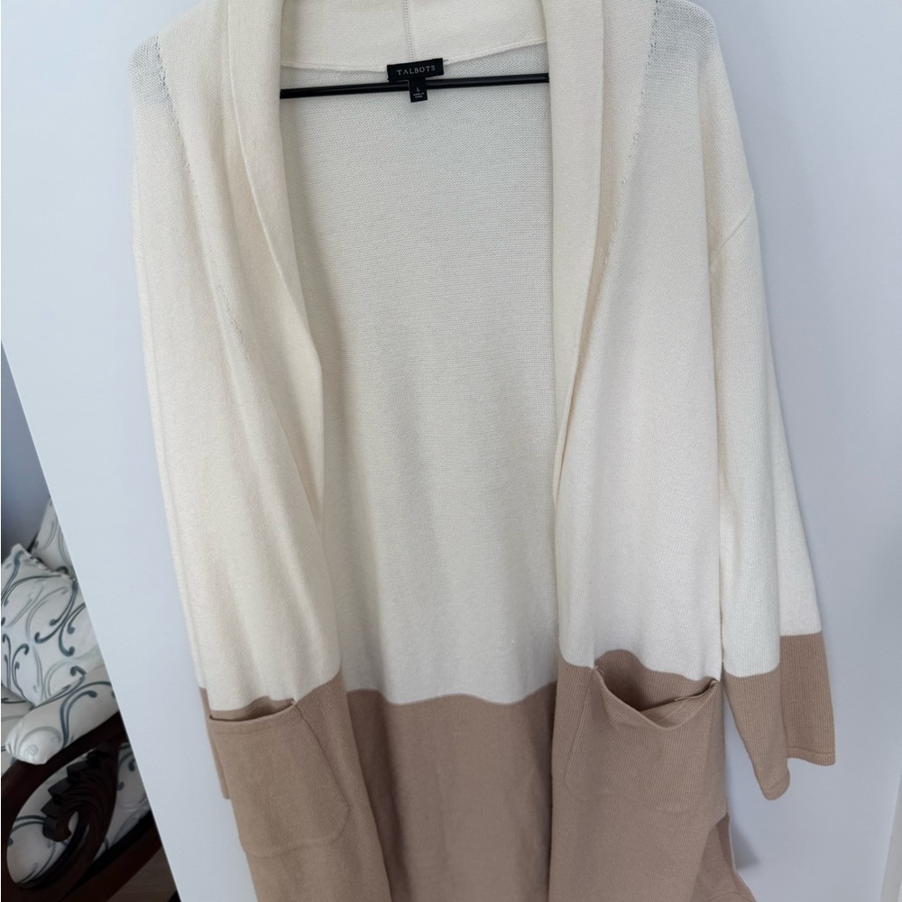 Elegant Cream and Tan Women's Sweater